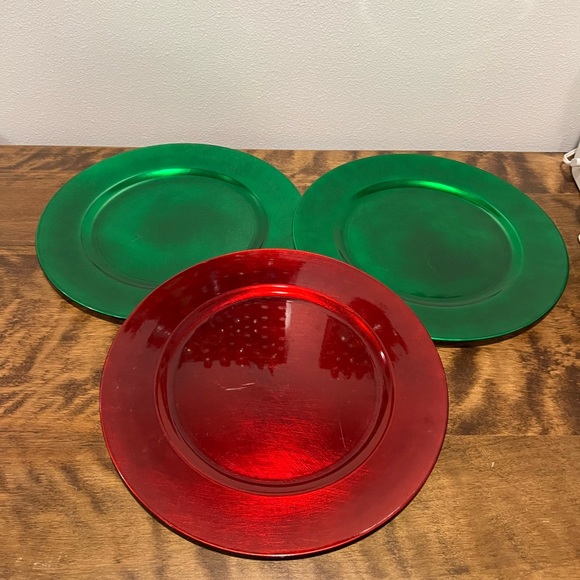 Ashland Dining Ashland Plate Chargers Red And Green Set Of 3 Poshmark